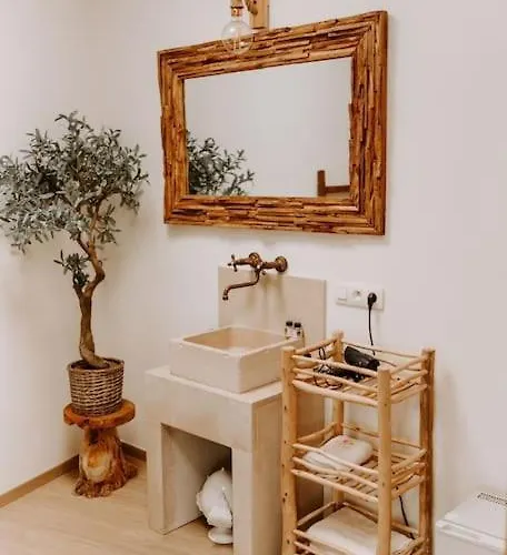 Appartement De Charme A L Italienne Avec Jacuzzi *